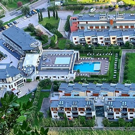 Garda Lake Aloha Apartments Torbole Sul Garda Kültér fotó