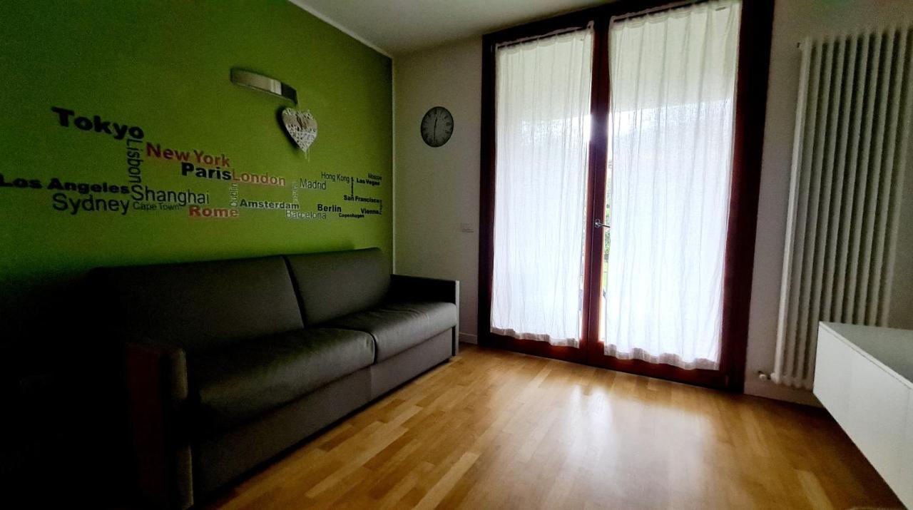 Garda Lake Aloha Apartments Torbole Sul Garda Kültér fotó